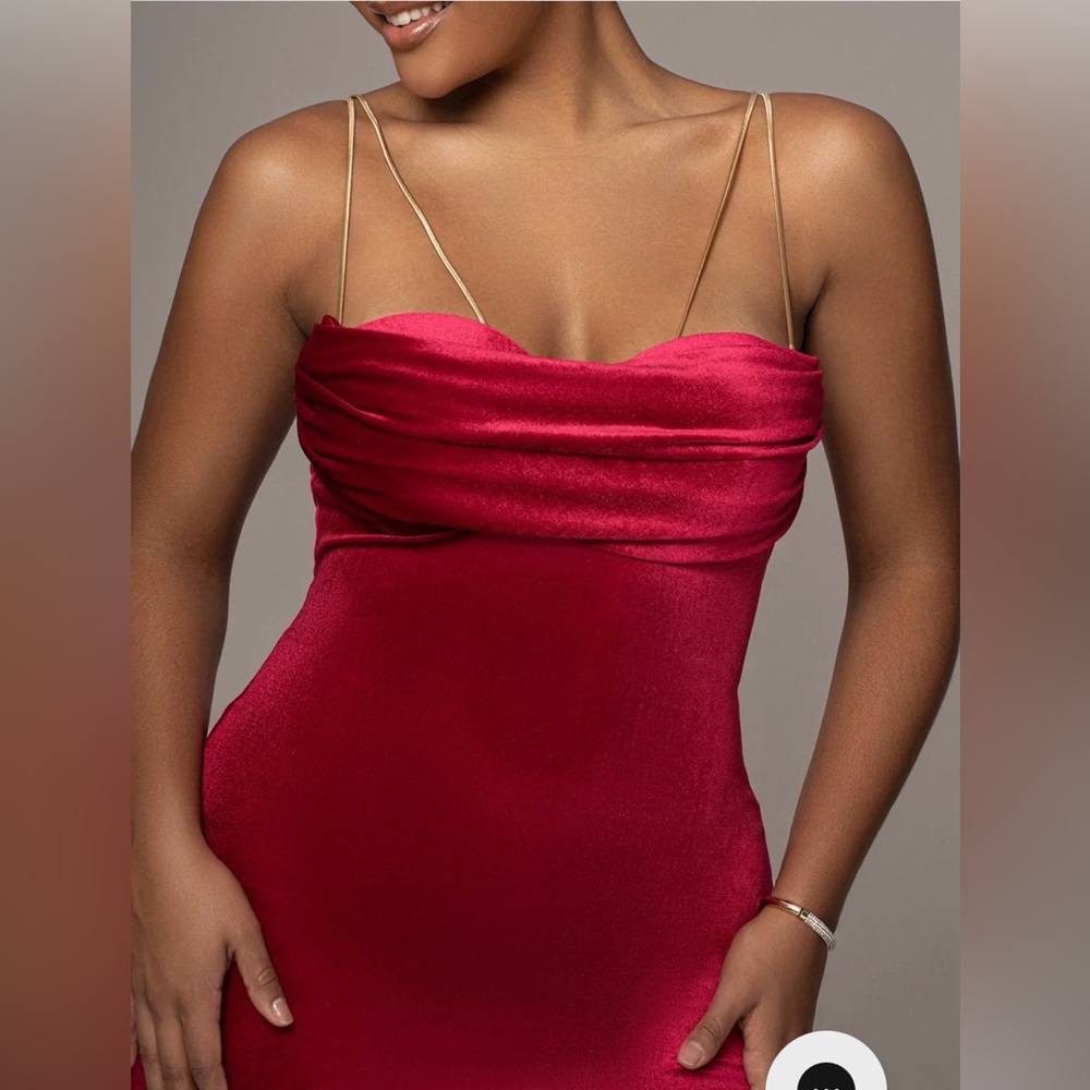 **NWT** JLUXLABEL Red Josanna Velvet Midi Dress